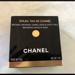 Soleil Tan De Chanel Bronzing Makeup Base